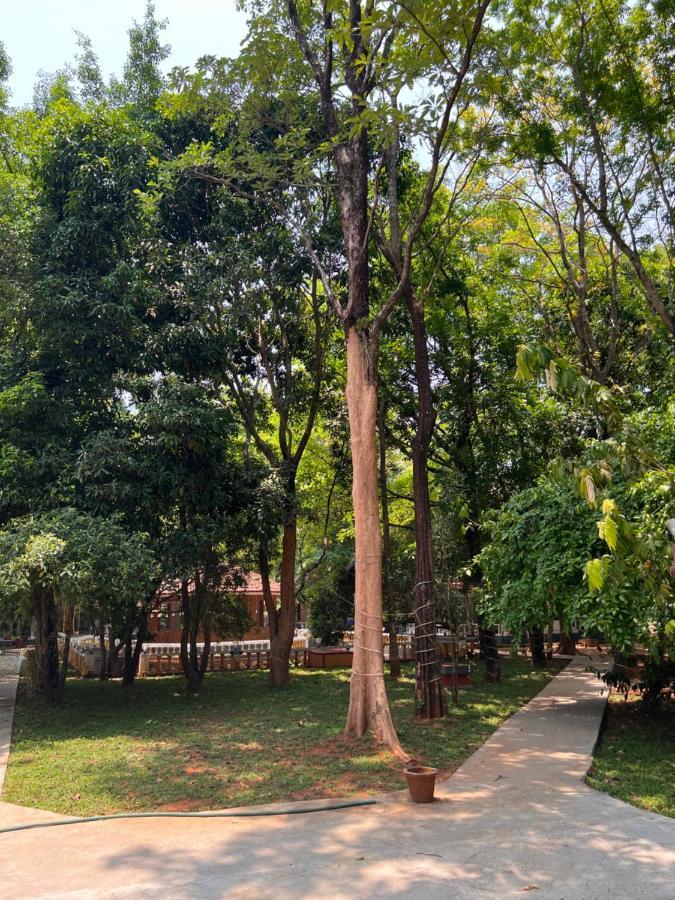 Thrissur Surya Eco And Wedding Resort מראה חיצוני תמונה