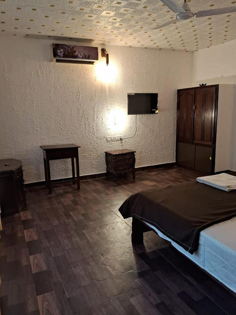 Thrissur Surya Eco And Wedding Resort מראה חיצוני תמונה